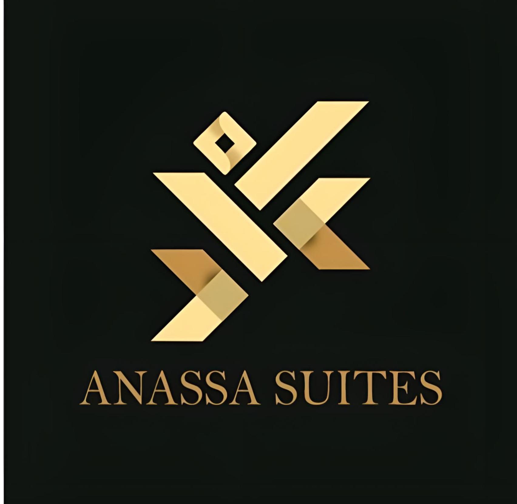 Anassa 2 Center *